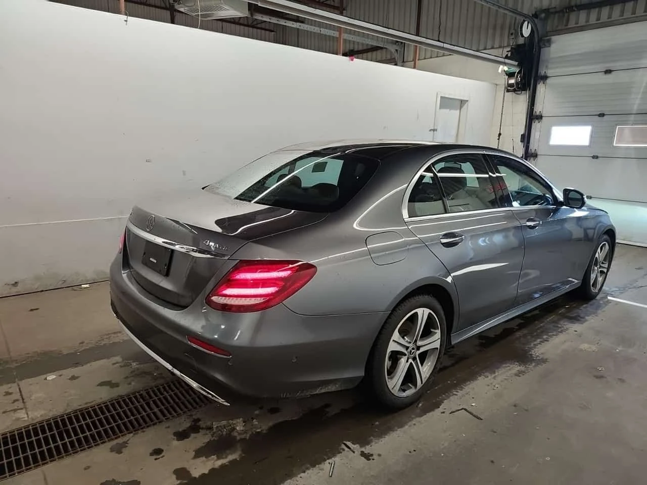 Mercedes-Benz E 300 * CARFAX * ���� �� �� | Mobile.bg � ����������� 4