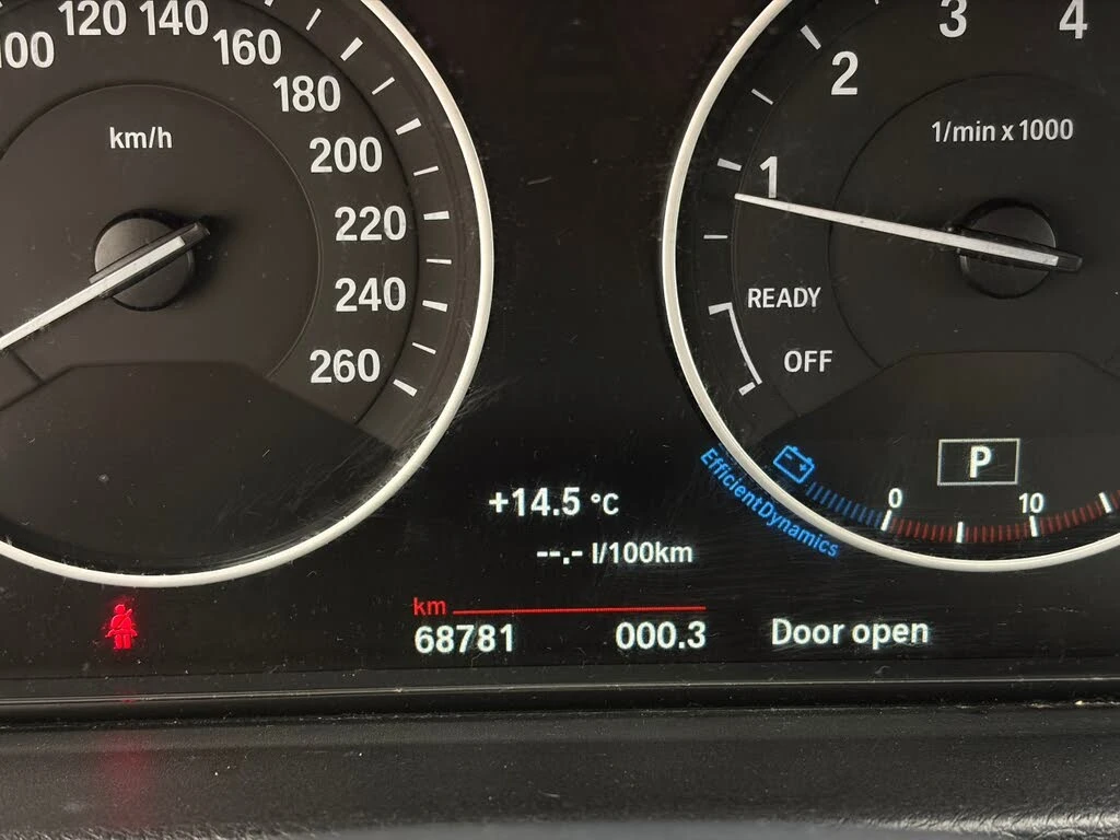 BMW 330 xDrive AWD АвтоКредит  (ЦЕНА ДО БГ), снимка 8 - Автомобили и джипове - 53831365