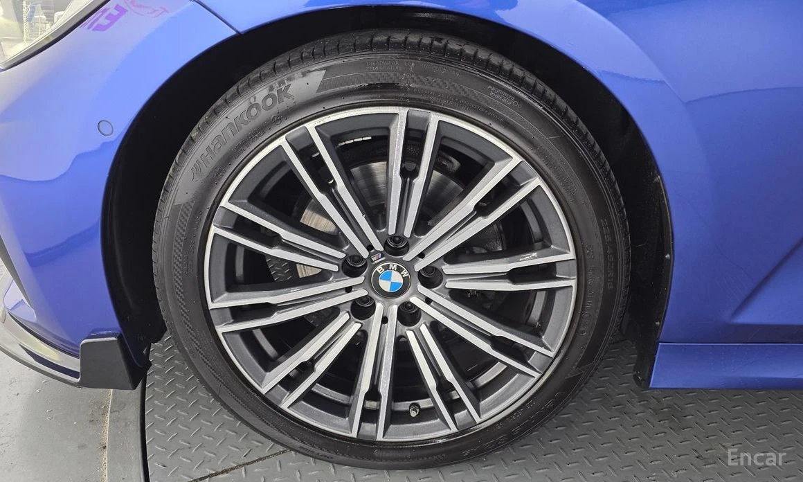 BMW 320 M-Pack* LASER* HARMAN KARDON* HEAD-UP* 360 CAM* , снимка 5 - Автомобили и джипове - 53866758