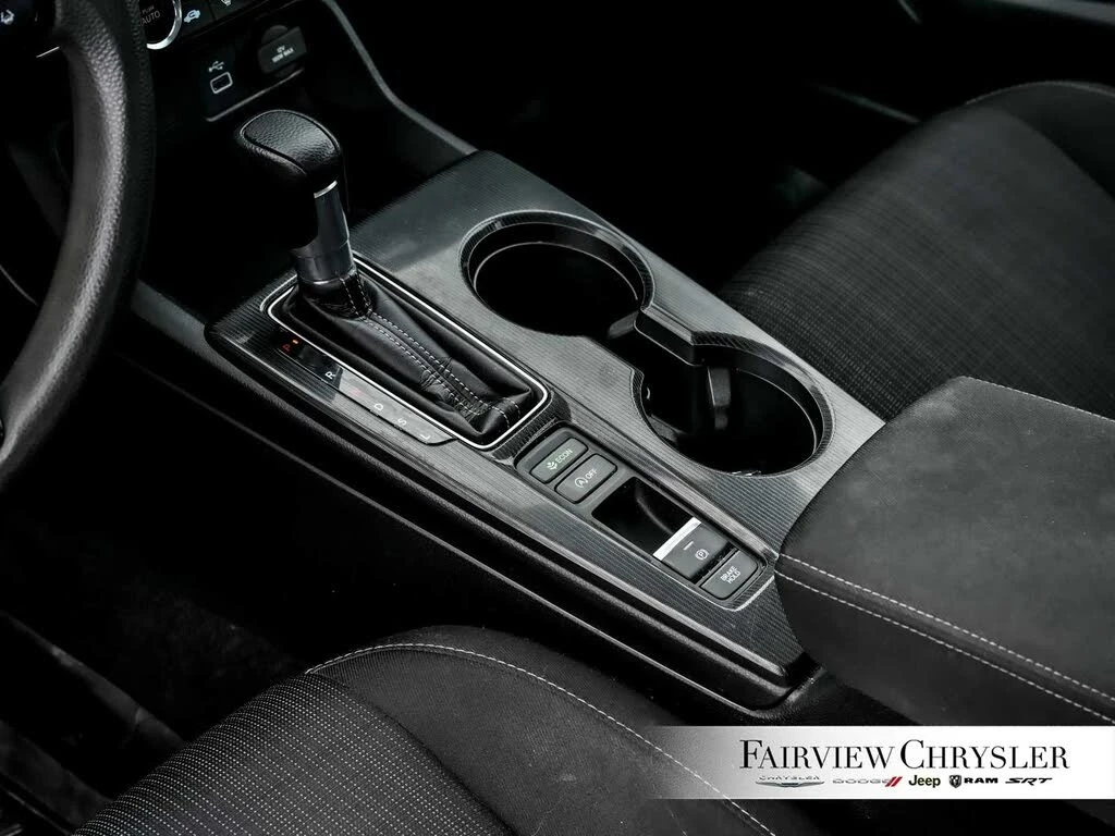 Honda Civic LX FWD* АвтоКредит* (Цена до БГ) , снимка 13 - Автомобили и джипове - 54089316