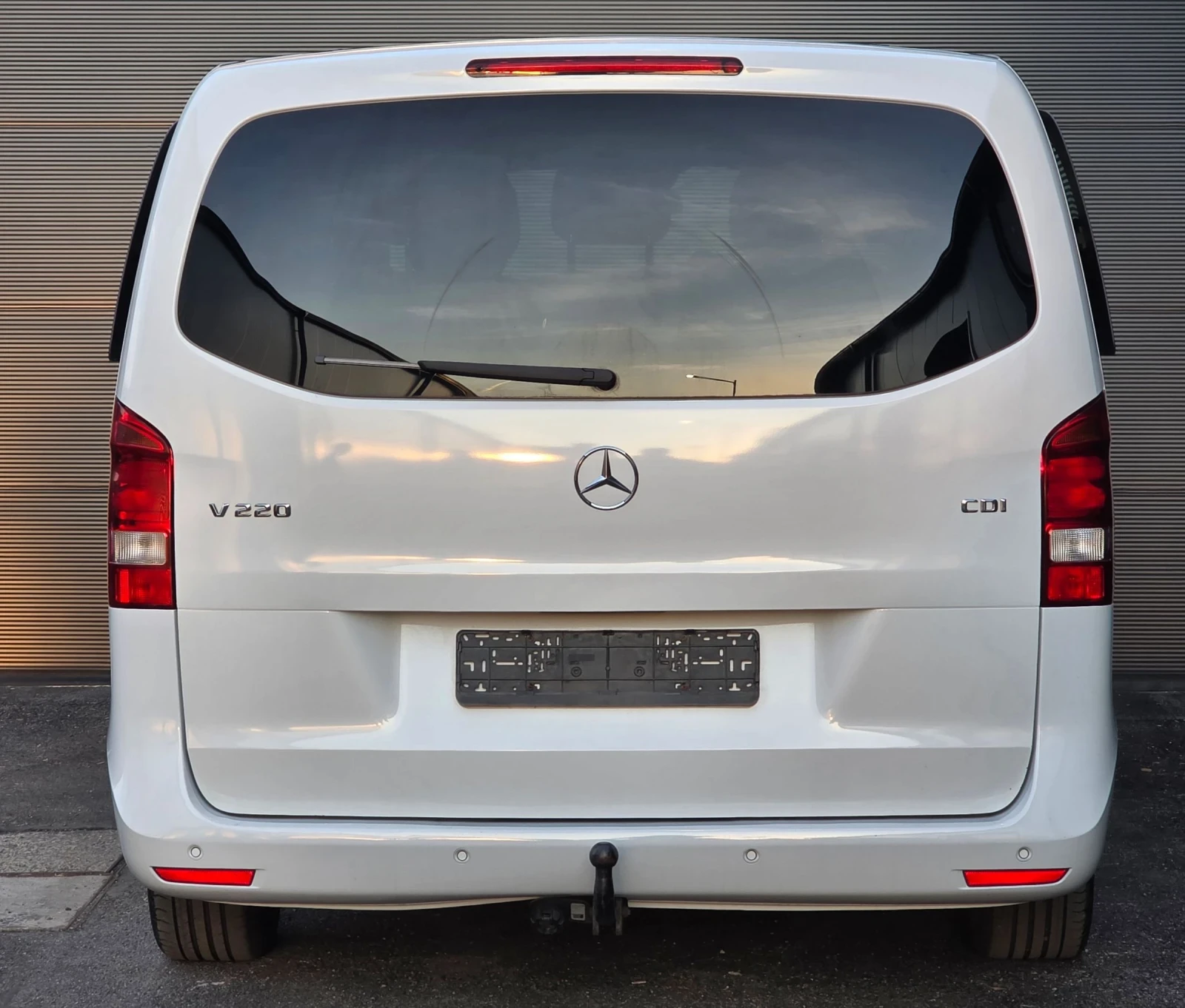 Mercedes-Benz V 300 Mercedes V220d PREMIUM* ASSIST* Burmester* 7 ����� | Mobile.bg � ����������� 2