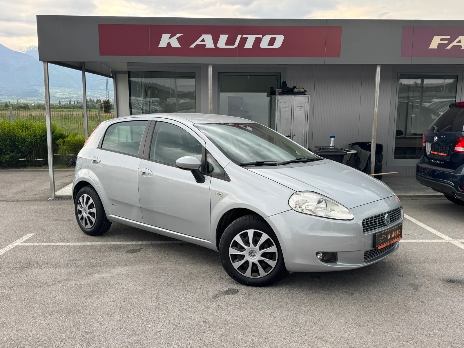 Fiat Punto 1.3 MJet, снимка 4 - Автомобили и джипове - 54731507