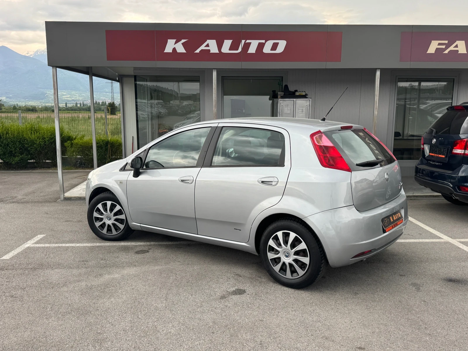 Fiat Punto 1.3 MJet, снимка 2 - Автомобили и джипове - 54731507