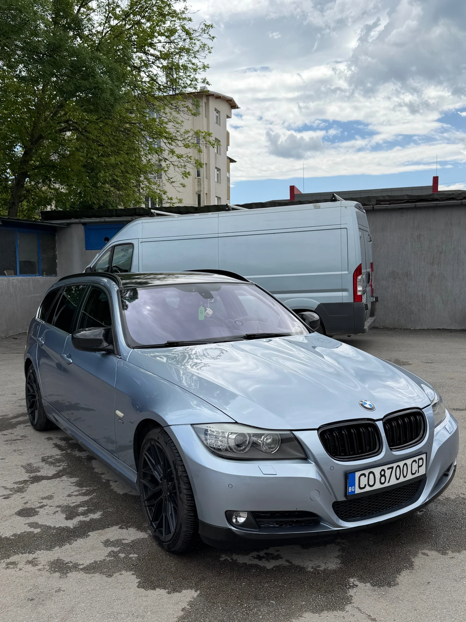 BMW 330, снимка 2 - Автомобили и джипове - 54836717
