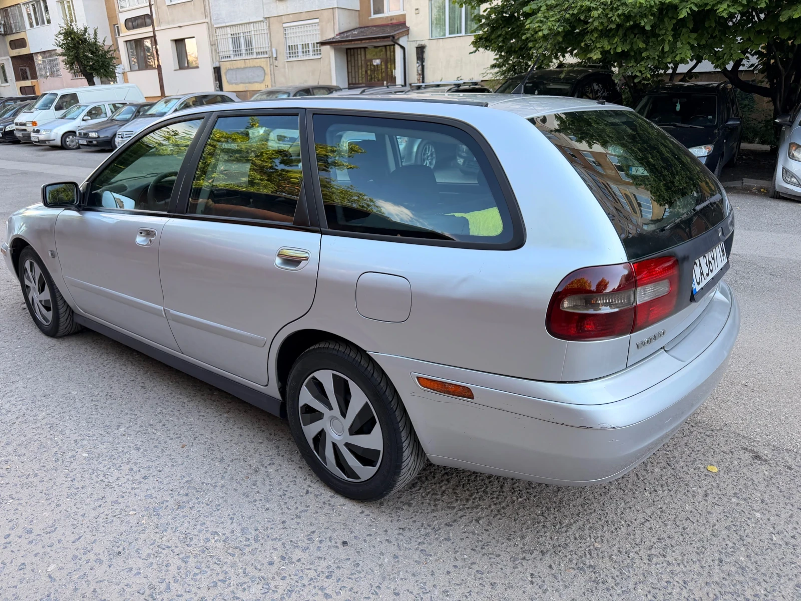 Volvo V40, снимка 4 - Автомобили и джипове - 54840833