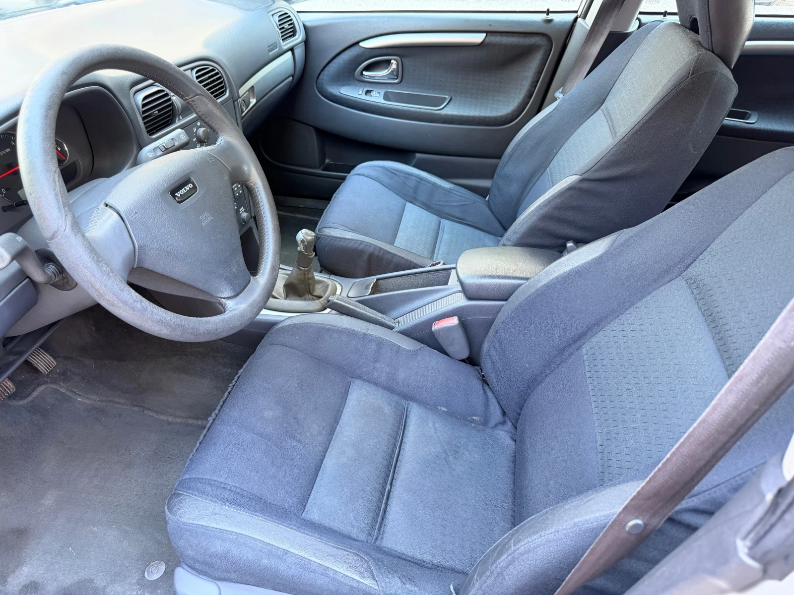 Volvo V40, снимка 6 - Автомобили и джипове - 54840833