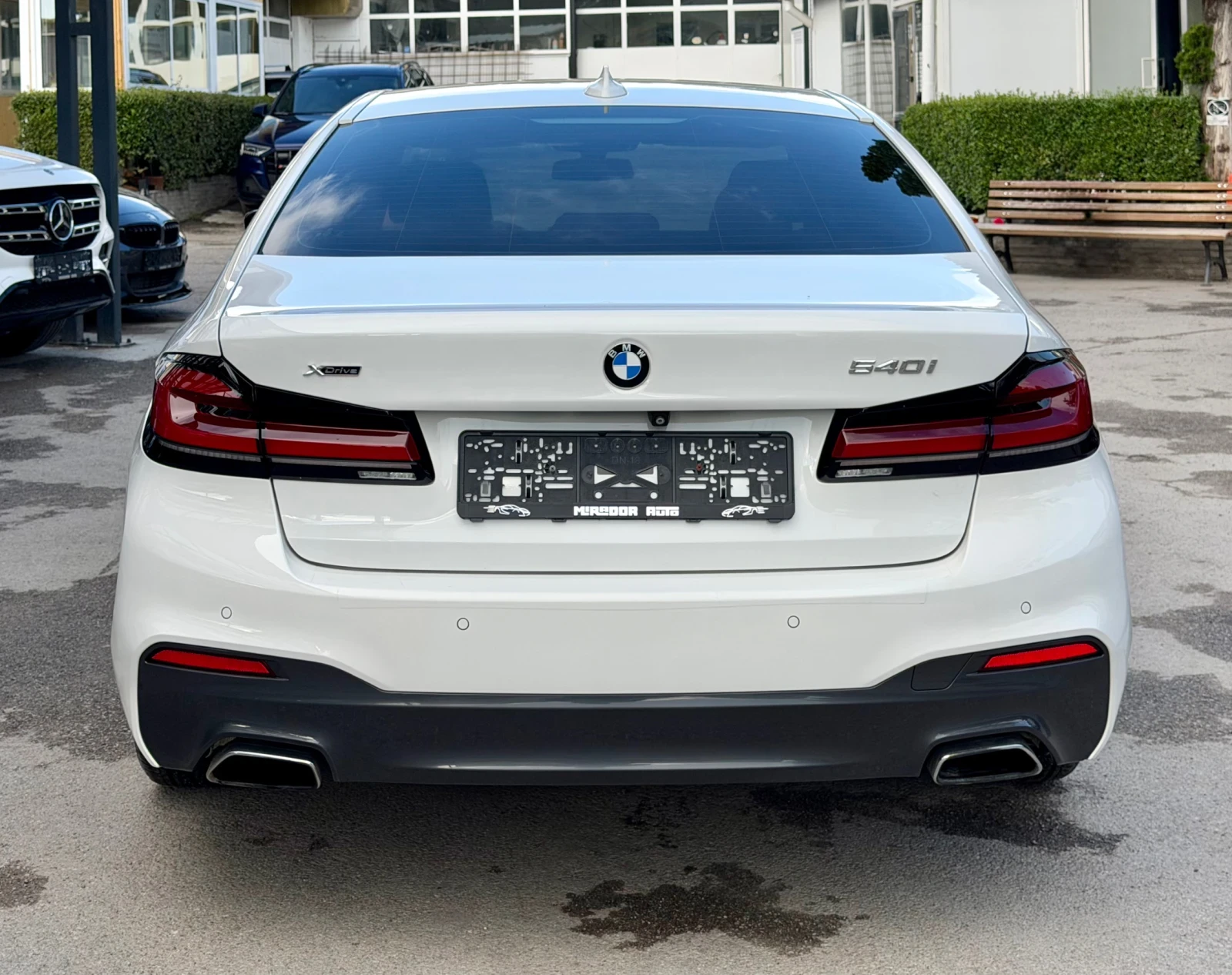 BMW 540 M-pck xDrive, снимка 3 - Автомобили и джипове - 54886265