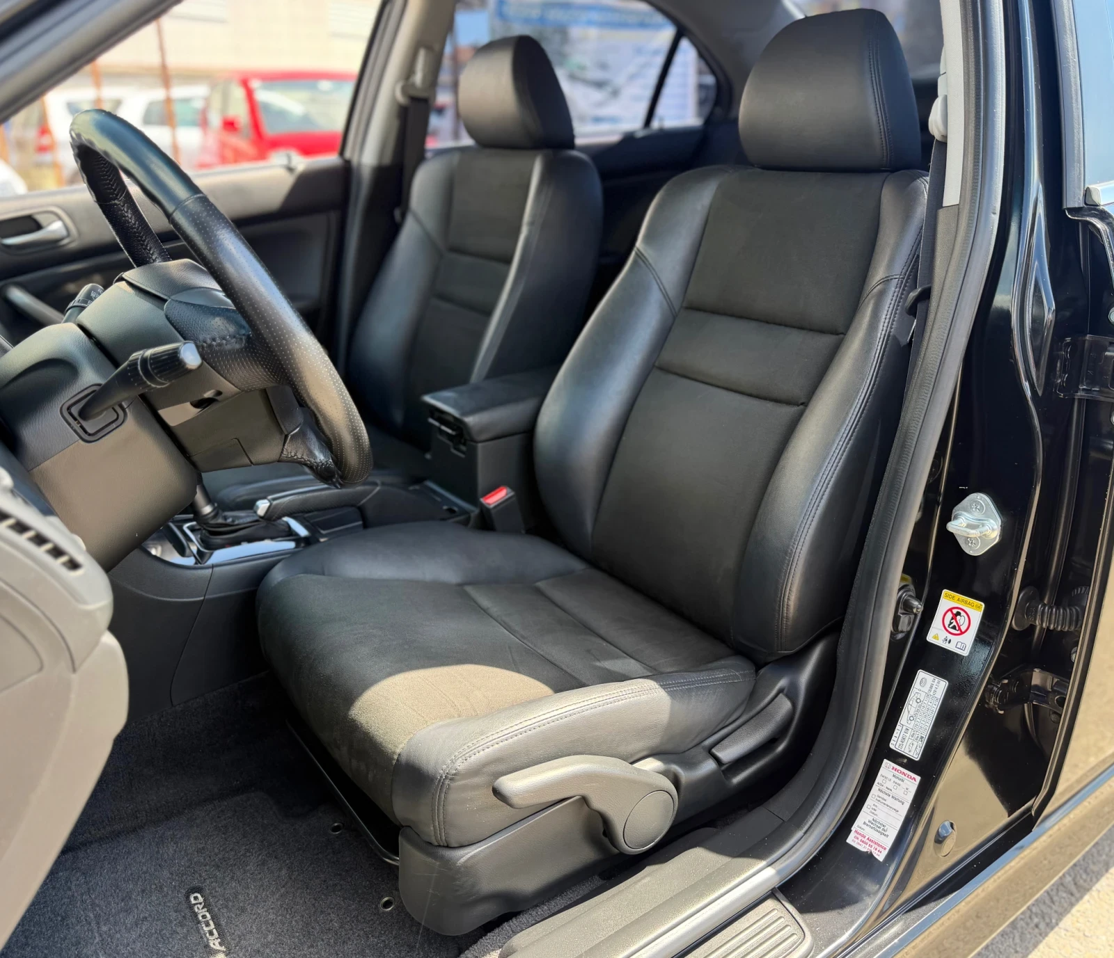 Honda Accord 2.0i Special Edition Face Automatic Navi 176х.км, снимка 12 - Автомобили и джипове - 55154853