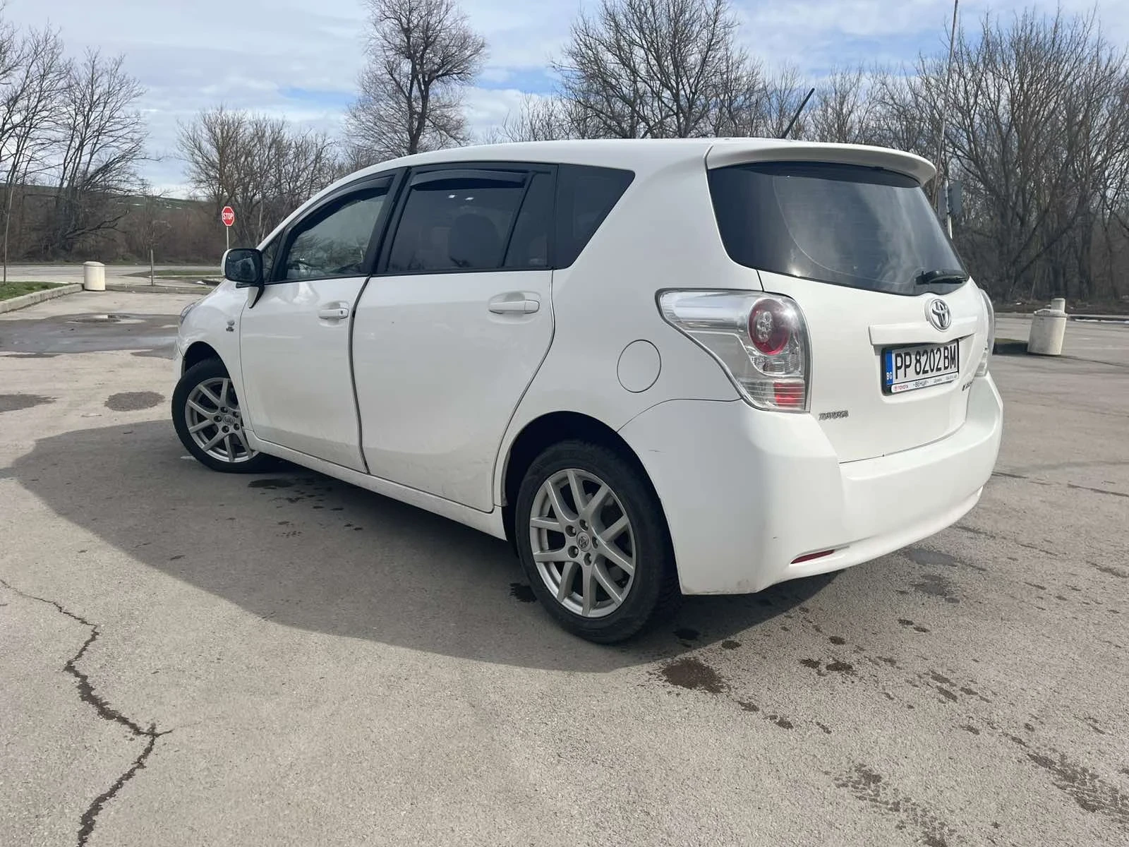 Toyota Verso 2.2 d-cad, снимка 2 - Автомобили и джипове - 55695391