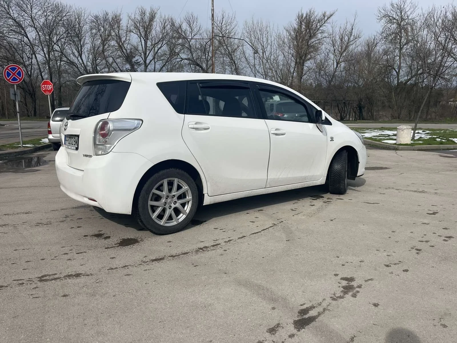Toyota Verso 2.2 d-cad, снимка 6 - Автомобили и джипове - 55695391