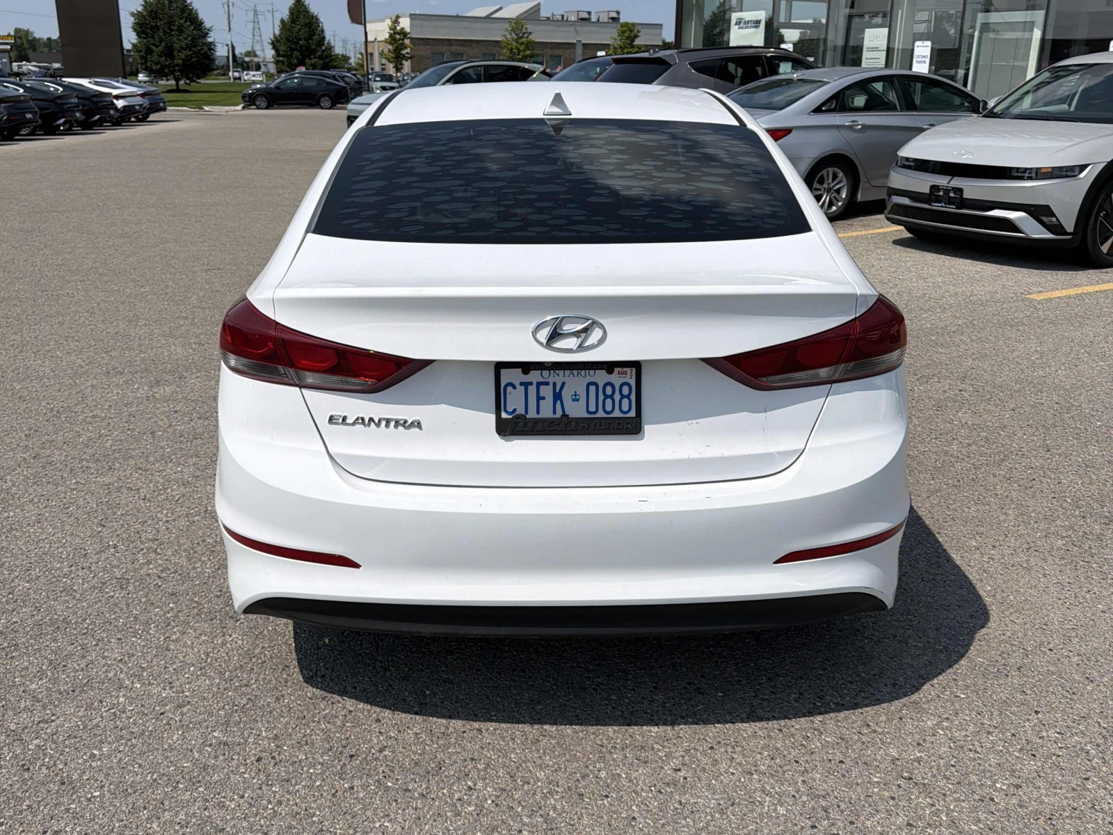Hyundai Elantra, снимка 4 - Автомобили и джипове - 55703807