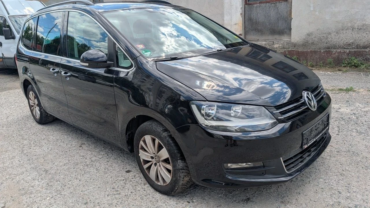 VW Sharan 7 местен , снимка 6 - Автомобили и джипове - 55861792