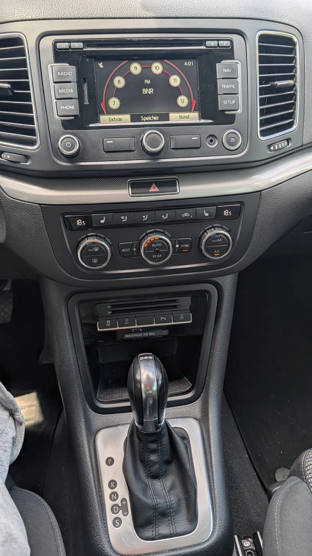 VW Sharan 7 местен , снимка 13 - Автомобили и джипове - 55861792
