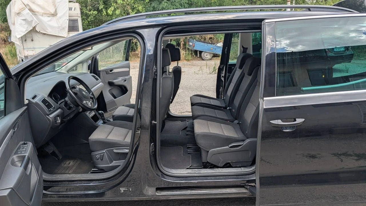 VW Sharan 7 местен , снимка 9 - Автомобили и джипове - 55861792
