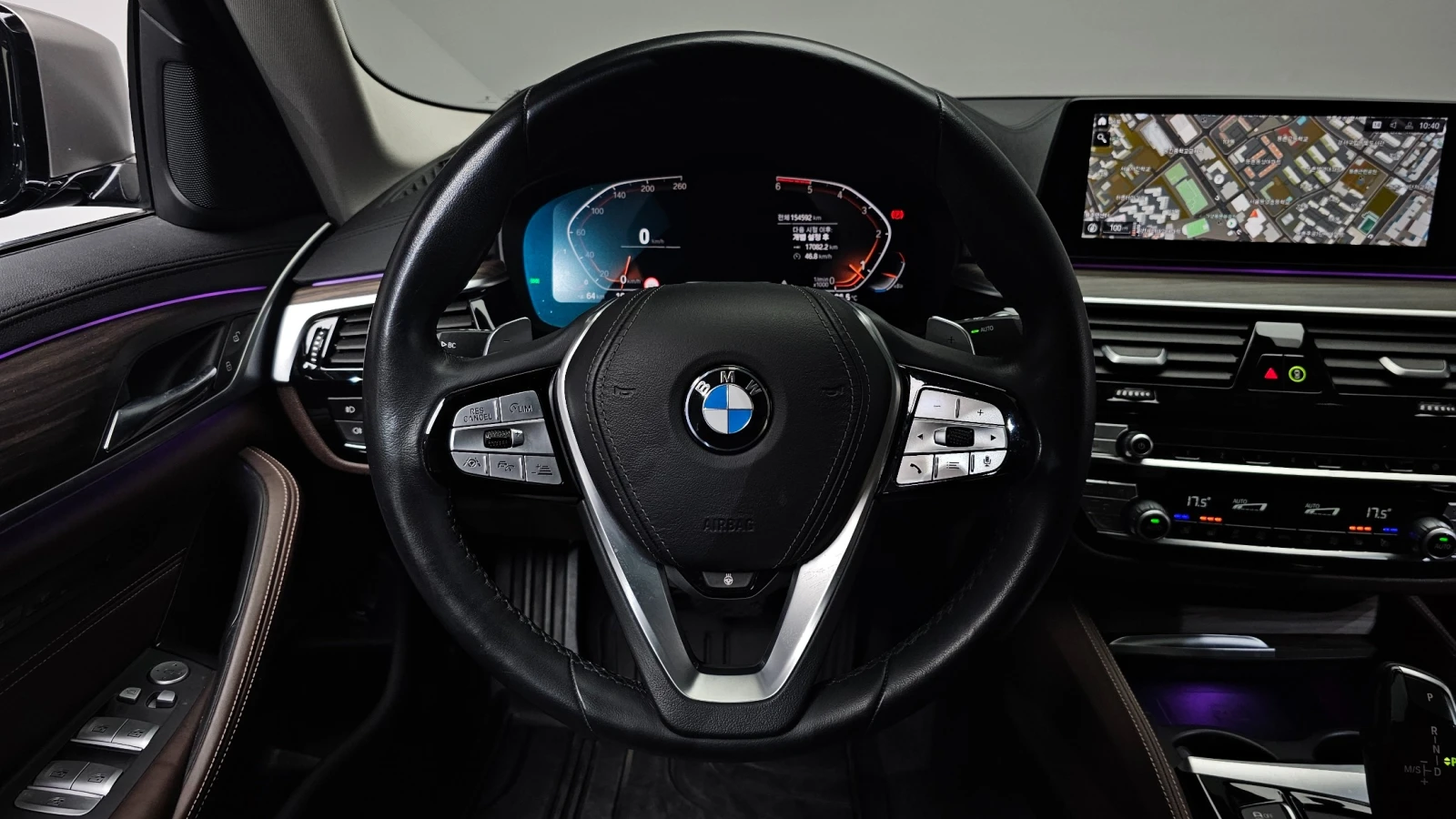 BMW 520 520d xDrive Luxury Plus, снимка 13 - Автомобили и джипове - 55943027