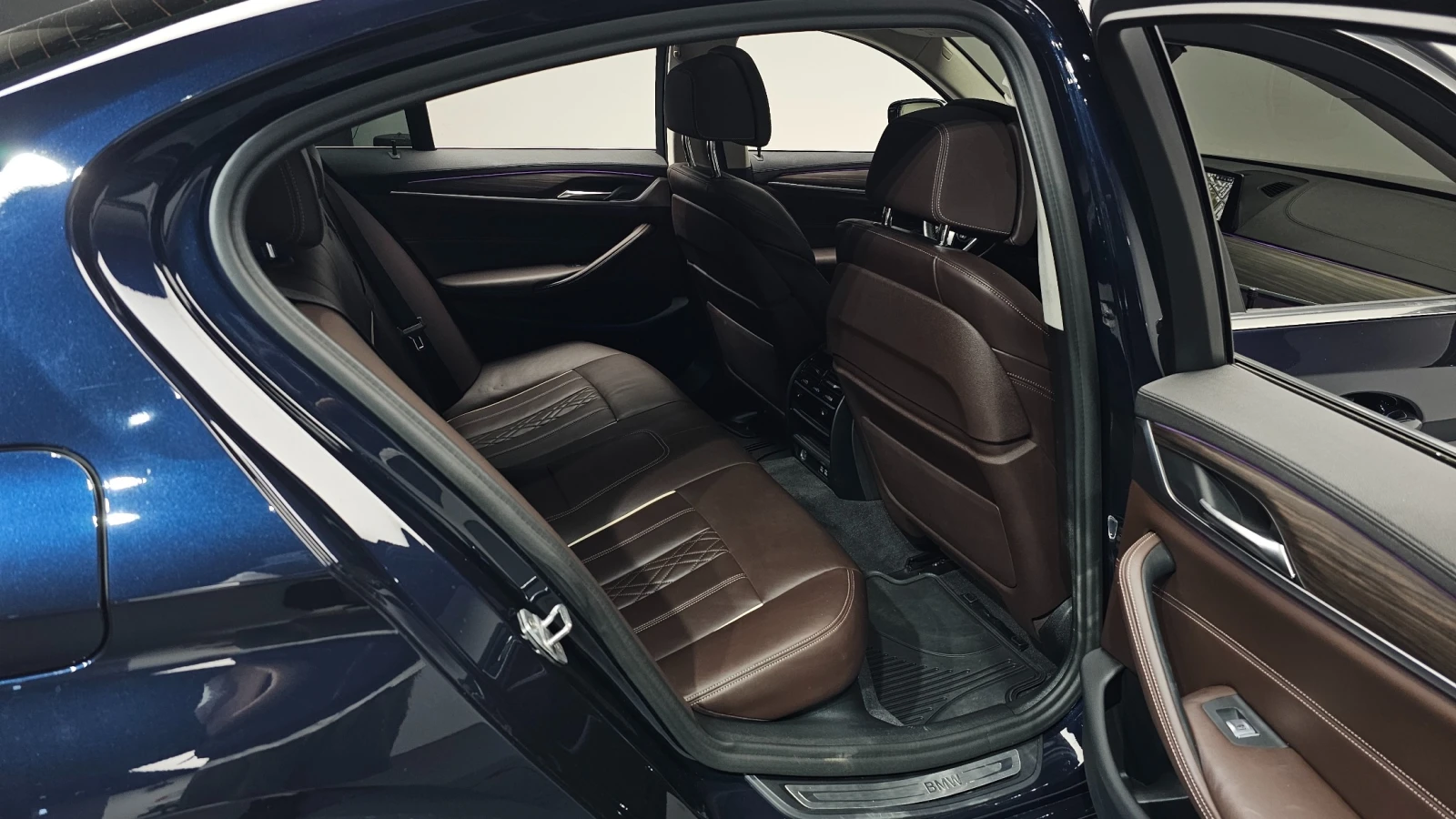 BMW 520 520d xDrive Luxury Plus, снимка 12 - Автомобили и джипове - 55943027
