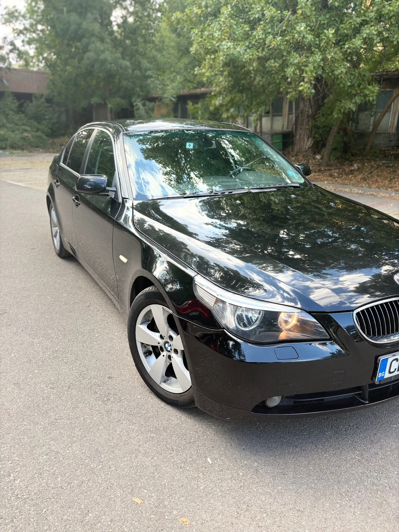 BMW 525 Xi, снимка 2 - Автомобили и джипове - 55962119