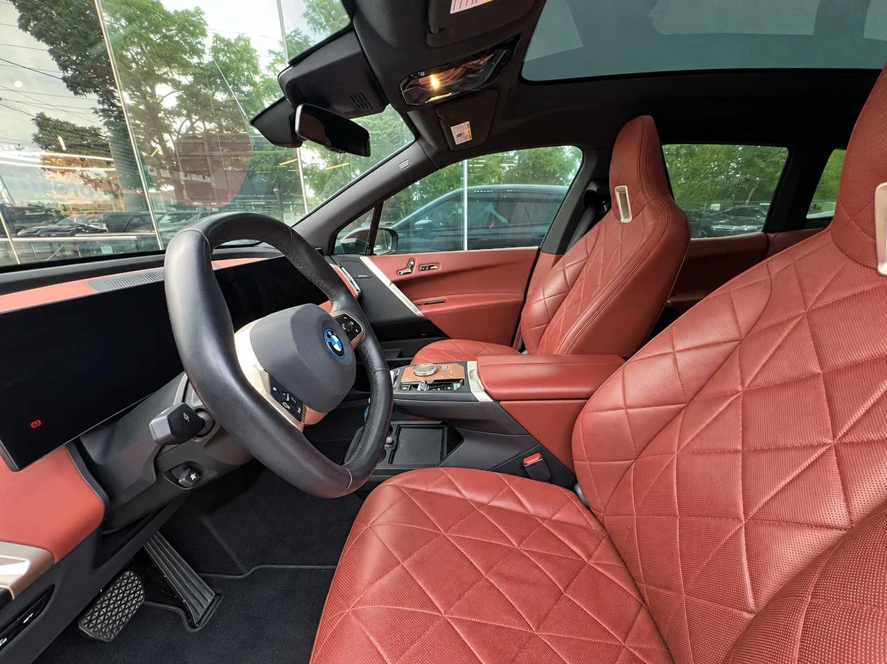 BMW iX * H&KSOUND* 360CAM* �����* �������* HEADUP*  | Mobile.bg � ����������� 11