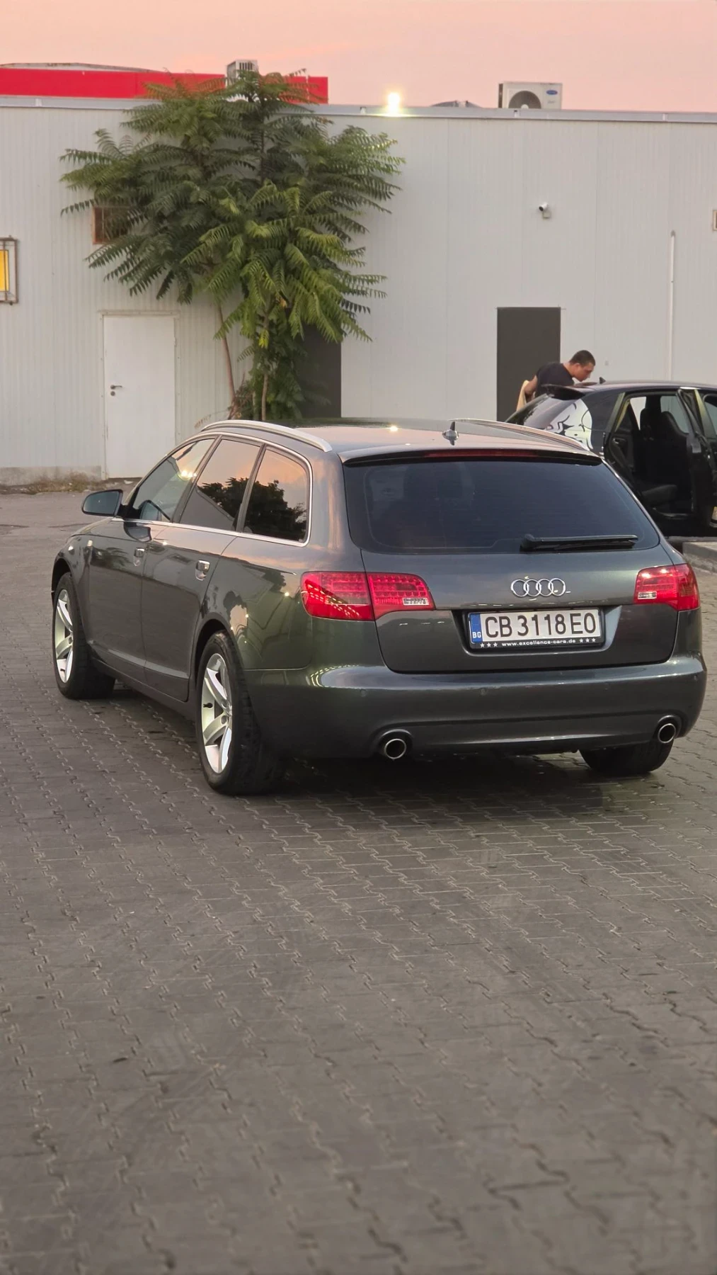 Audi A6 2.4 газ 177 коня, снимка 3 - Автомобили и джипове - 56423388