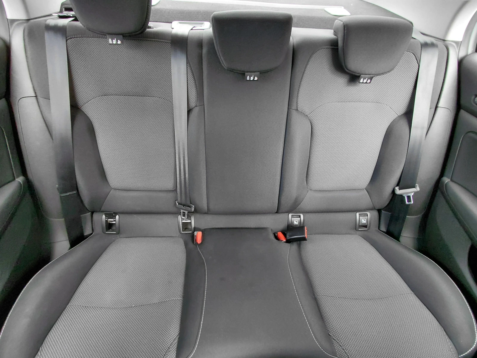 Renault Megane 1.3TCe/140�.�/ZEN | Mobile.bg � ����������� 13