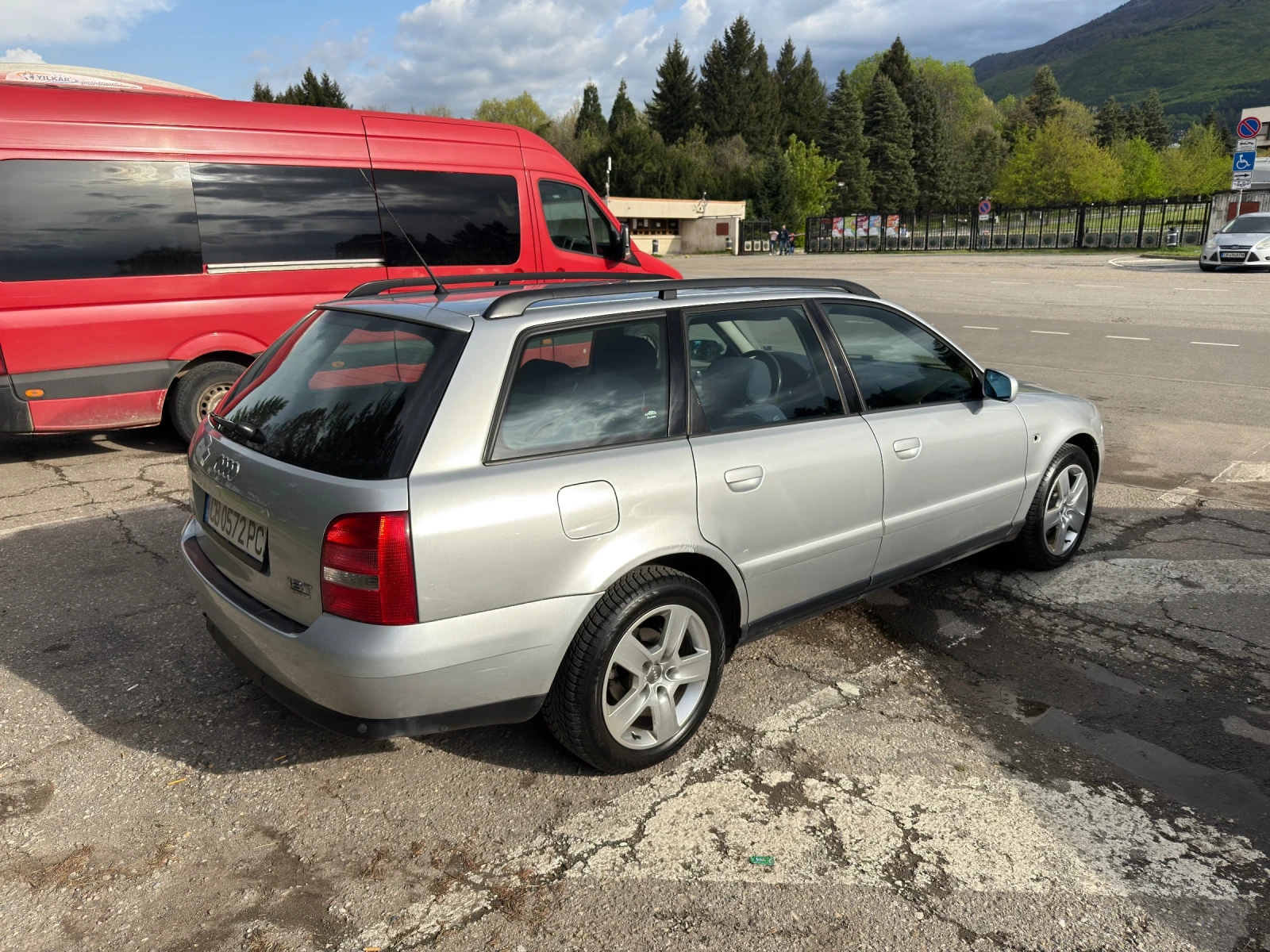 Audi A4 1.8T Quattro, снимка 5 - Автомобили и джипове - 56555185