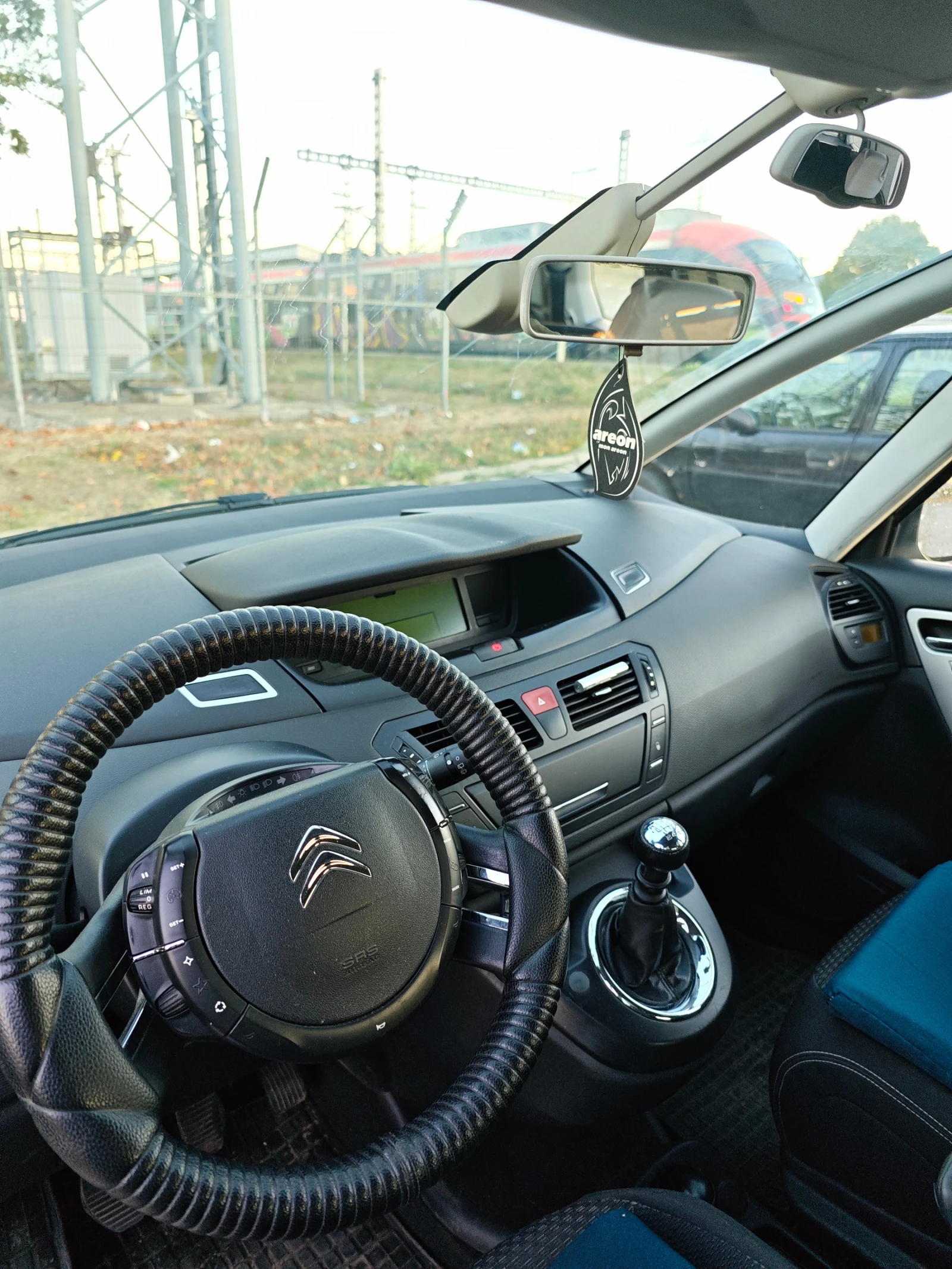 Citroen C4 Picasso, снимка 8 - Автомобили и джипове - 56579839