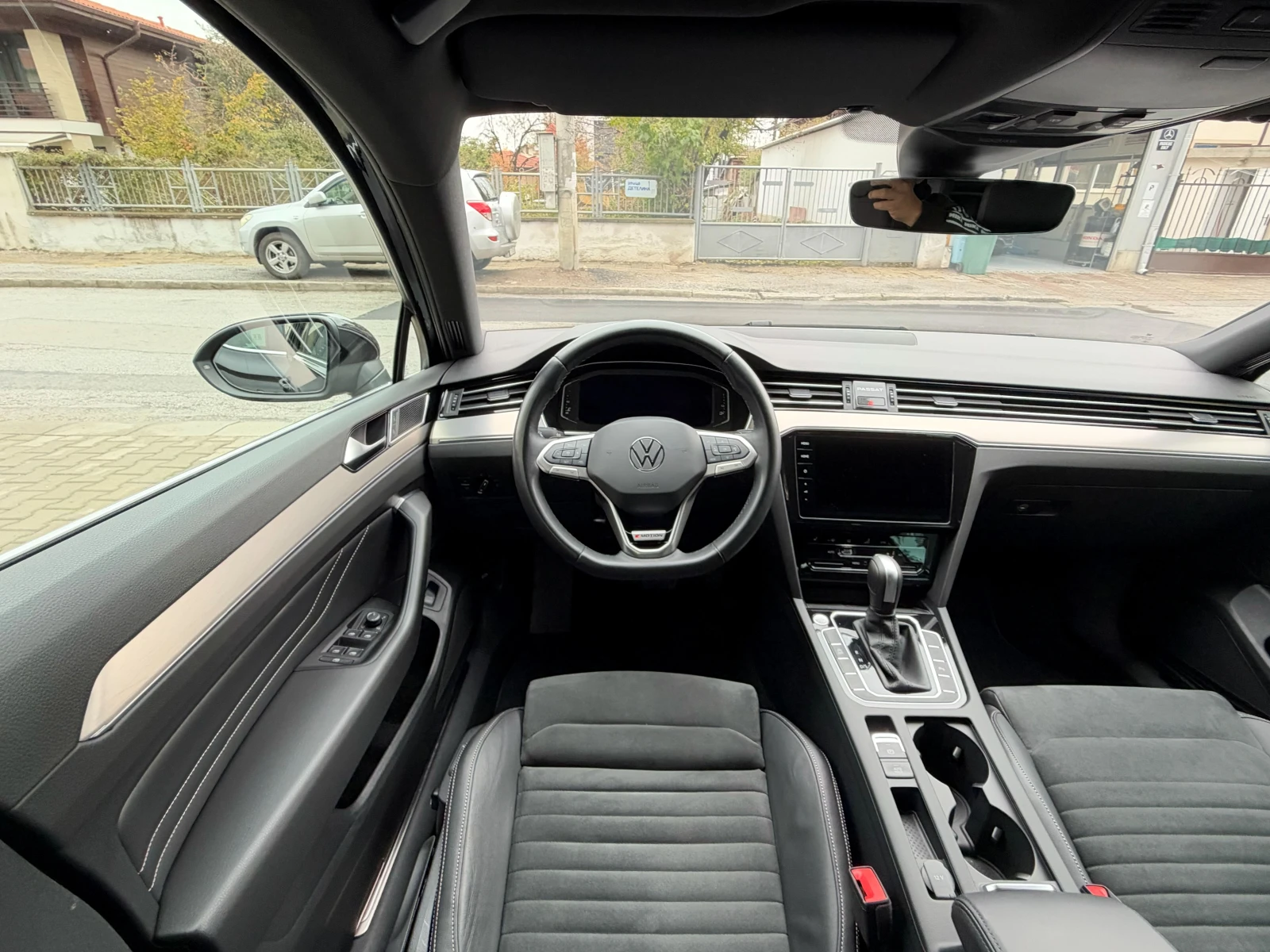 VW Passat FACELIFT-2.0TDI-4X4-AVTOMAT-DIGITAL/COCPIT/PRO-CH , снимка 10 - Автомобили и джипове - 56745447