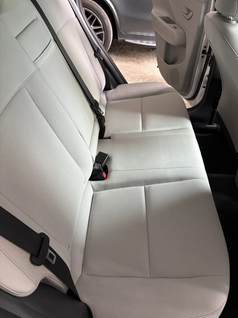 Hyundai Kona 2.0 бензин, снимка 17 - Автомобили и джипове - 52279237