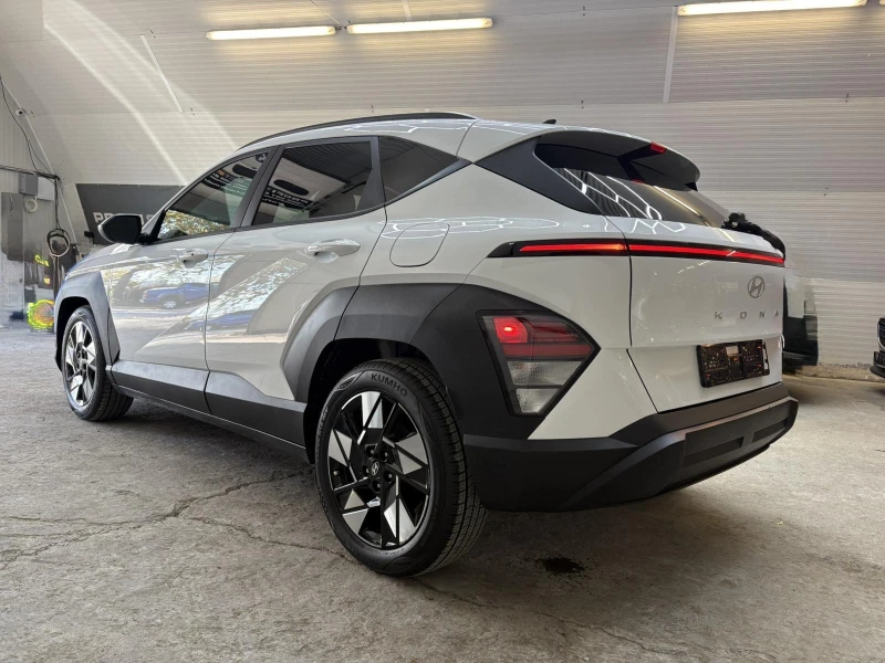Hyundai Kona 2.0 бензин, снимка 4 - Автомобили и джипове - 52279237