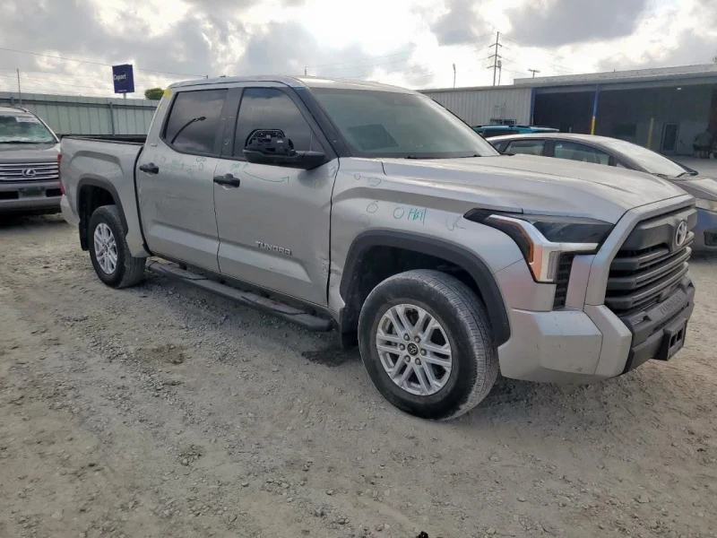 Toyota Tundra CREWMAX SR, снимка 4 - Автомобили и джипове - 53177034