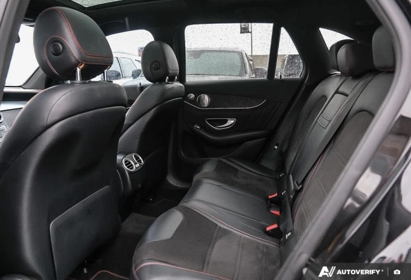 Mercedes-Benz GLC 43 AMG 2018| BURMASTER| PANO| 360| ALCANTARA| NIGHT PK| K, снимка 14 - Автомобили и джипове - 53257180