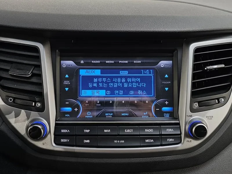 Hyundai Tucson 1.7D 2WD MODERN, снимка 16 - Автомобили и джипове - 56160085