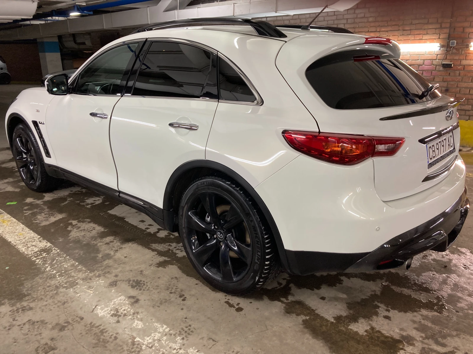 Infiniti QX70  - изображение 6