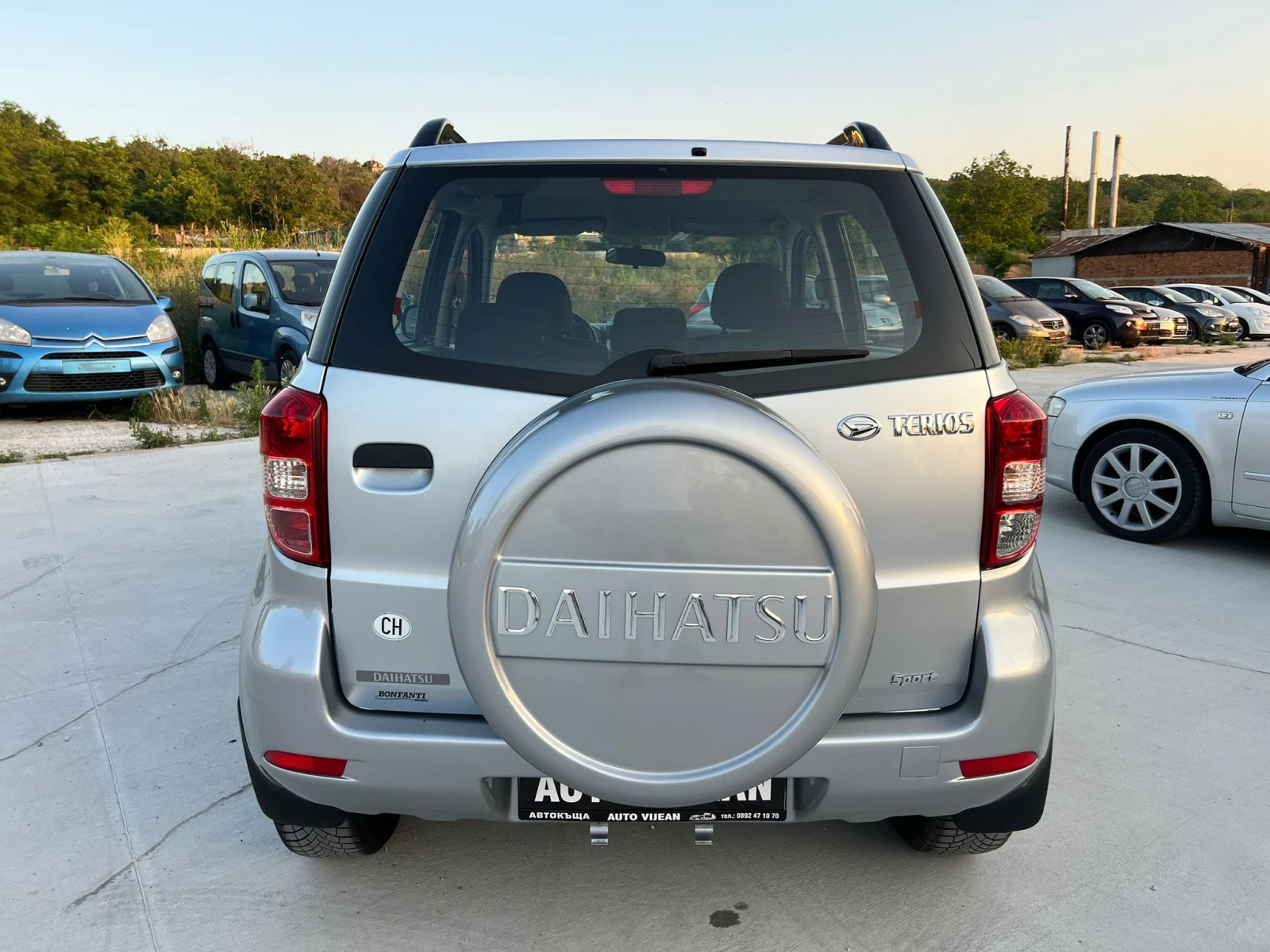 Daihatsu Terios 1.5i-БЕНЗИН-4X4 - изображение 5
