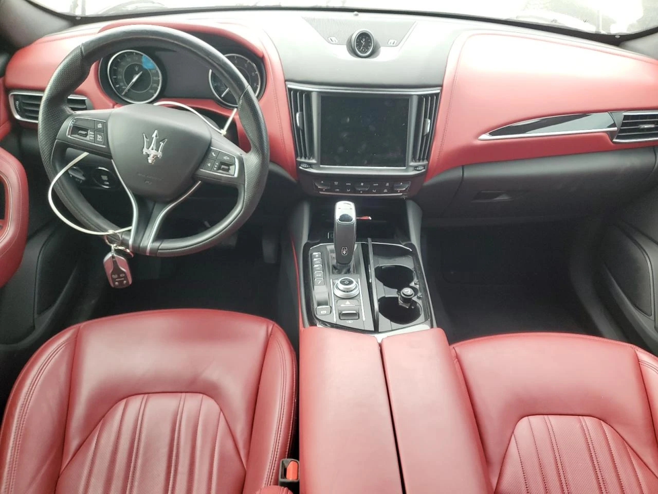 Maserati Levante 3l Base - изображение 8