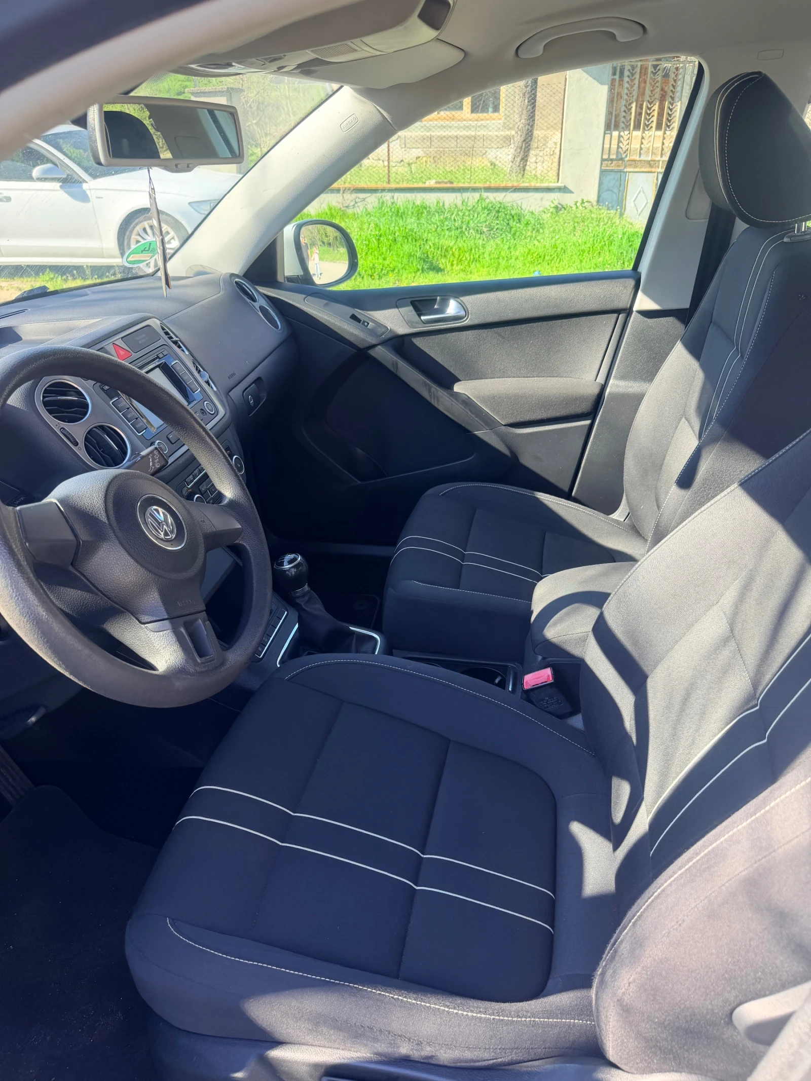 VW Tiguan, снимка 5 - Автомобили и джипове - 54412181