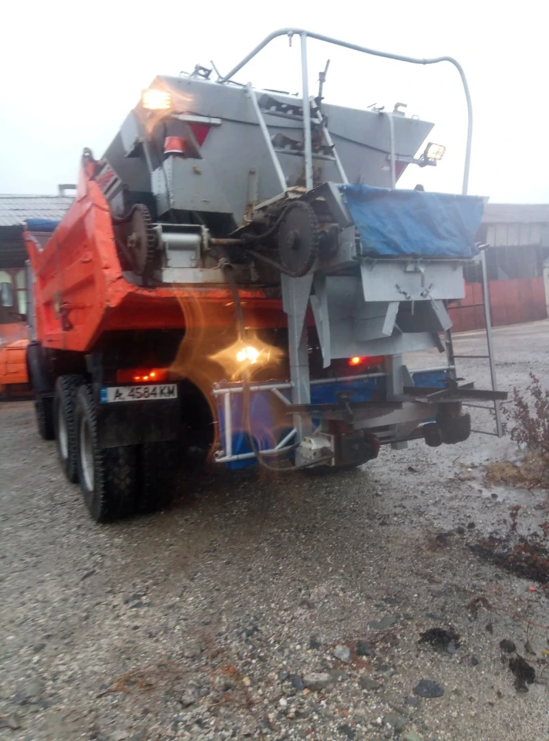 Kamaz 5511 Песъкар и гребло, снимка 1 - Камиони - 49516857