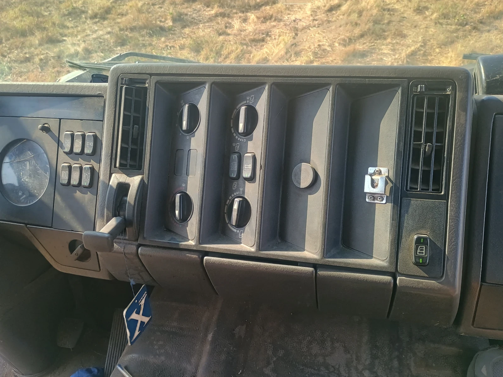 Mercedes-Benz 1827 19 27 На шаси бракуван - изображение 4