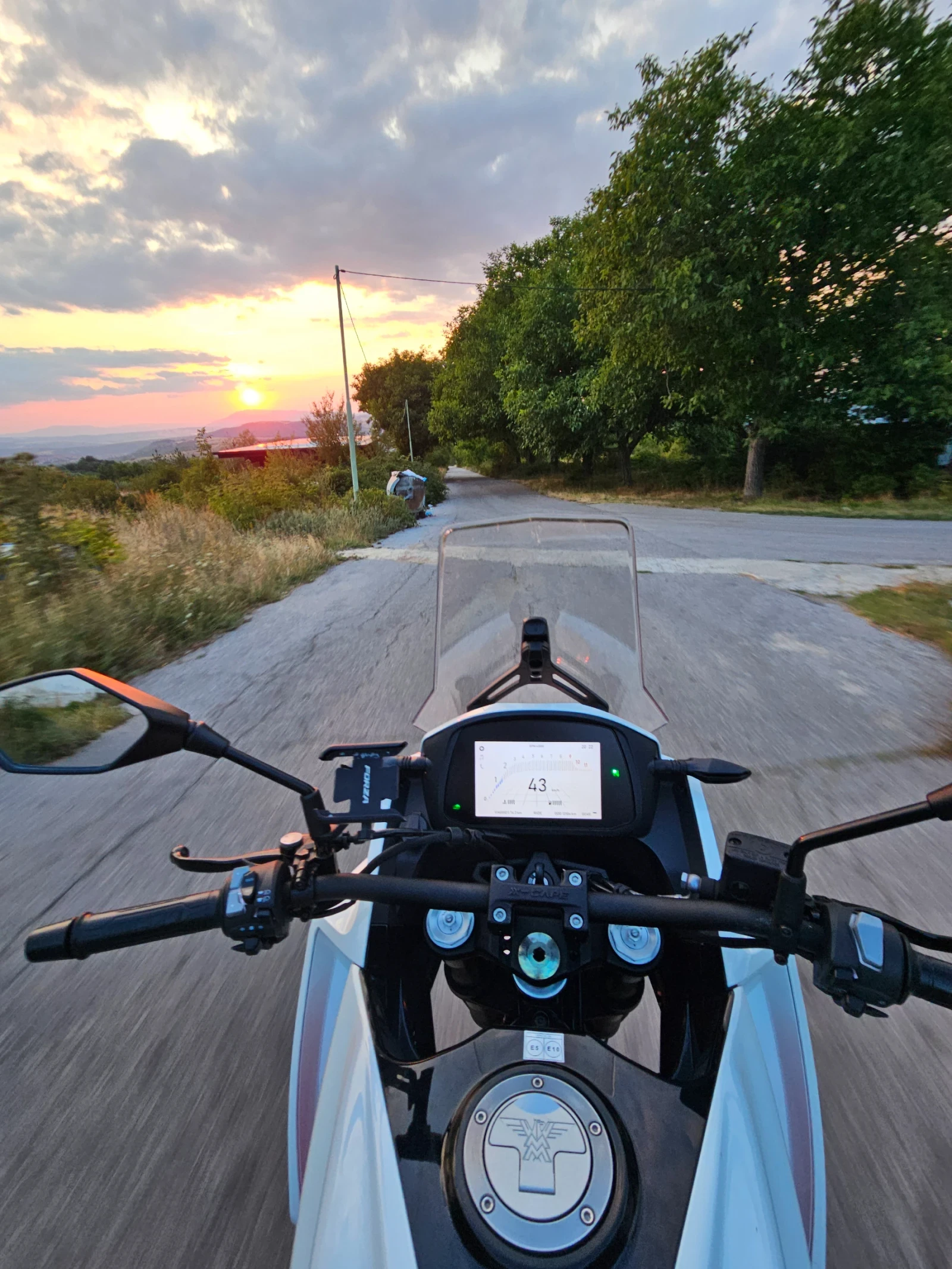 Moto Morini X-Cape 650i - изображение 3