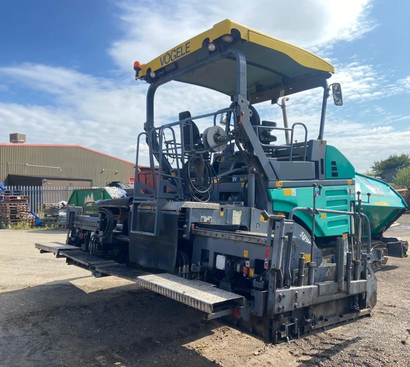 Асфалтополагаща машина Друга марка VÖGELE S1600-2, снимка 3 - Индустриална техника - 53150559