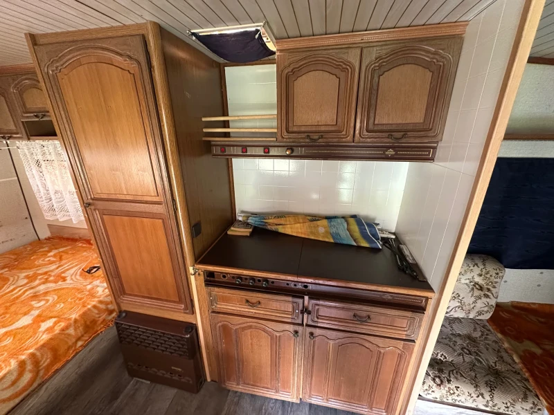 Каравана Hobby Prestige, снимка 6 - Каравани и кемпери - 48950008