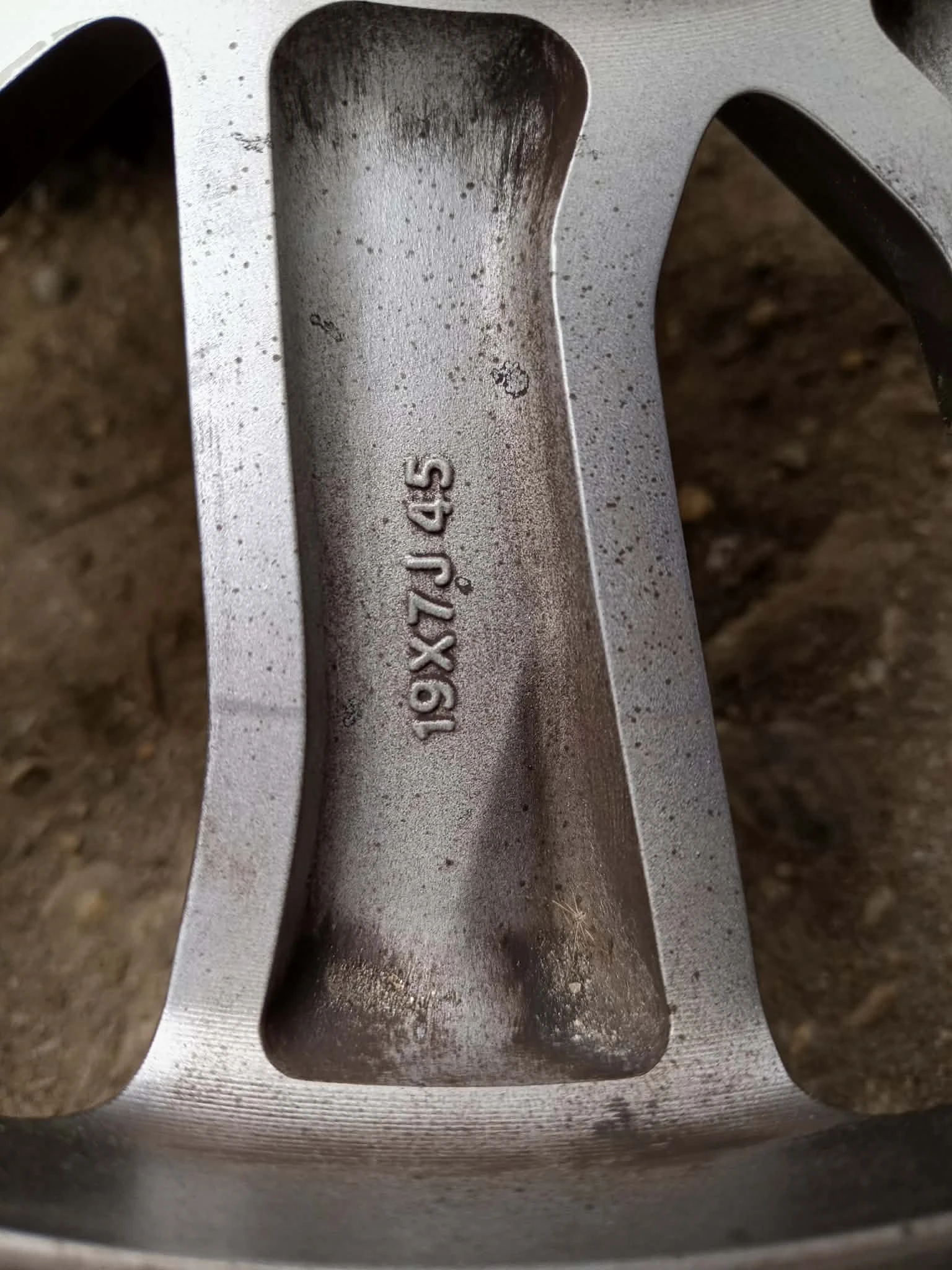 Гуми с джанти Toyo 225/55R19, снимка 9 - Гуми и джанти - 54044934