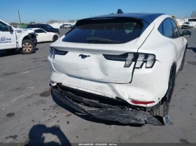 Ford Mustang Mach-E Premium, снимка 6