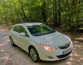 Opel Astra  J 1.4 Turbo, 2011г, 154 200km,  Cosmo , снимка 1