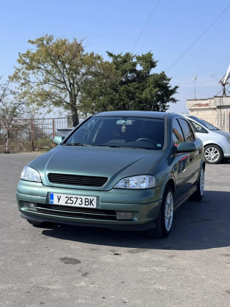 Opel Astra 1, 6, снимка 4 - Автомобили и джипове - 47394633