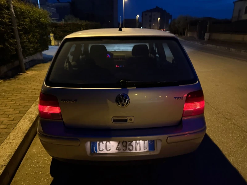 VW Golf 1.9TDI 101кс, снимка 3 - Автомобили и джипове - 48214353