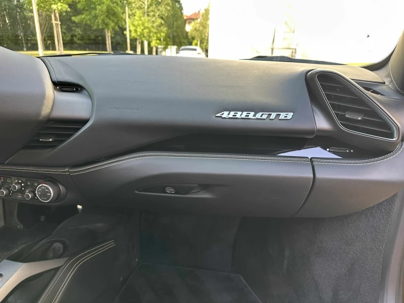 Ferrari 488 GTB/3.9/V8/BiTurbo/НАЛИЧЕН!!!, снимка 16 - Автомобили и джипове - 51305028