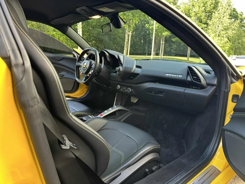 Ferrari 488 GTB/3.9/V8/BiTurbo/НАЛИЧЕН!!!, снимка 15 - Автомобили и джипове - 51305028