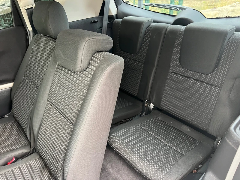 Toyota Corolla verso 2.2D4D/136p.s-Facelift/7 mesten, снимка 10 - Автомобили и джипове - 51868953