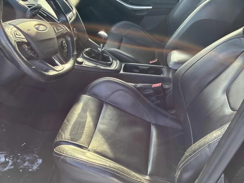 Ford Focus ST* CARFAX* АВТОФИНАНС* БЕЗ ПЪРВОНАЧАЛНА ВНОСКА* , снимка 10 - Автомобили и джипове - 52684719